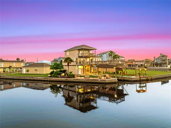 142 Driftwood Road, Freeport, TX 77541