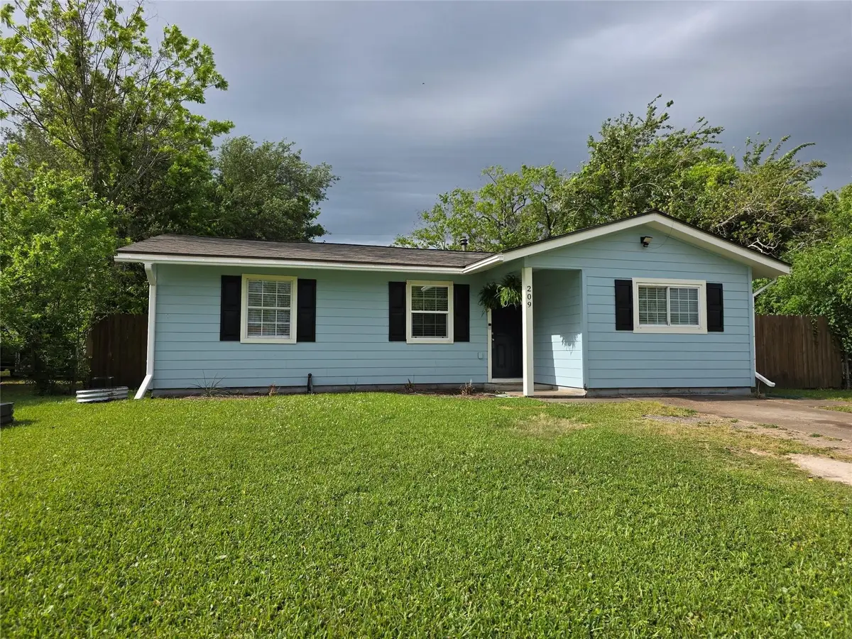 209 Franlee Street, La Marque, TX 77568 - #1