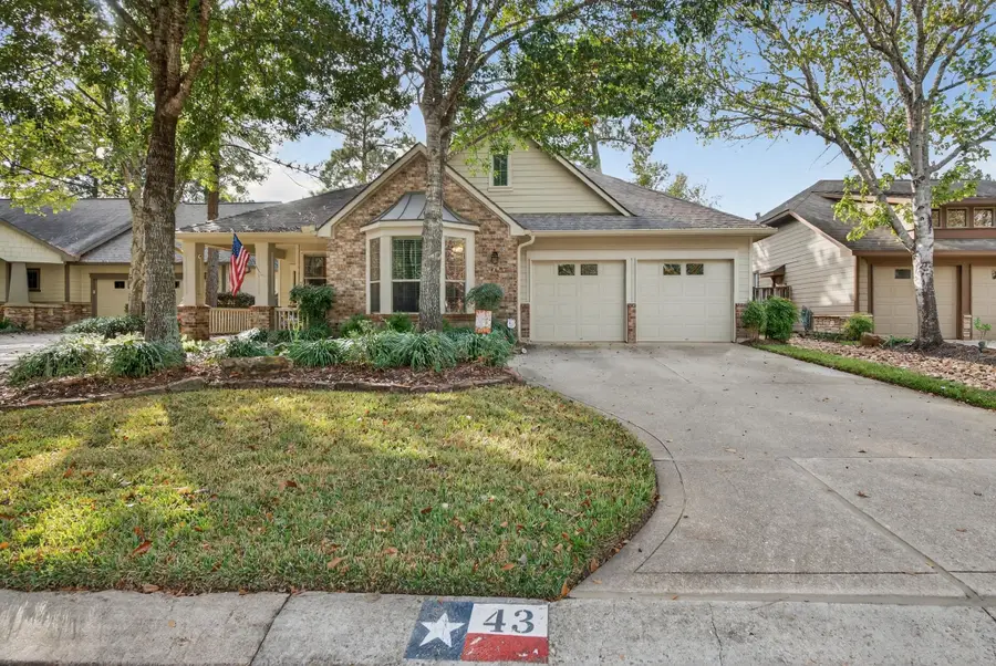 43 Douvaine Court, The Woodlands, TX 77382 - Image #2