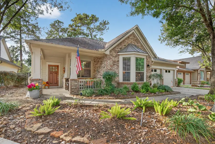 43 Douvaine Court, The Woodlands, TX 77382 - Image #3