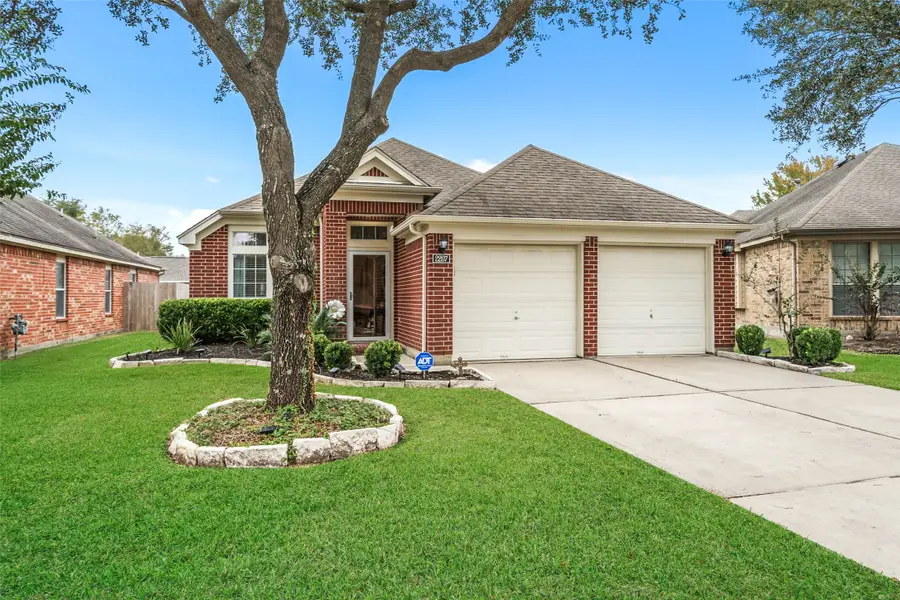 2207 Wildbrook Canyon Lane, Katy, TX 77449 - Image #2