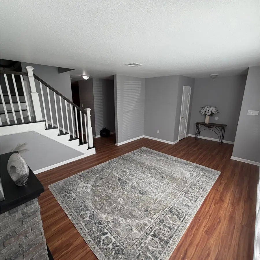 1831 Sherwood Forest Street #20, Houston, TX 77043 - Image #3