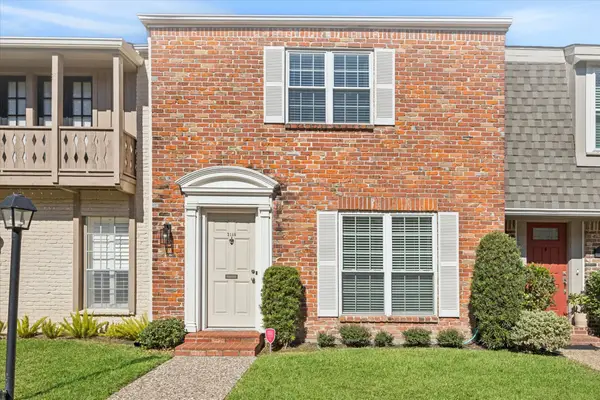 2105 S Winrock Boulevard S #48, Houston, TX 77057