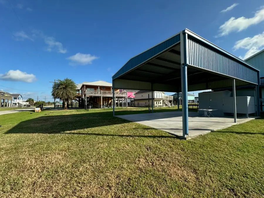 966 Clara Street, Crystal Beach, TX 77650 - #2
