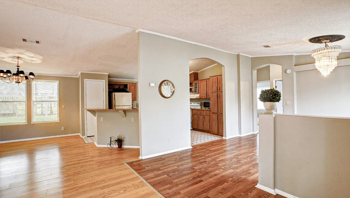 2516 Loch Lomond Street, Highlands, TX 77562 - #1