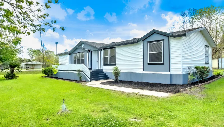 2516 Loch Lomond Street, Highlands, TX 77562 - #3