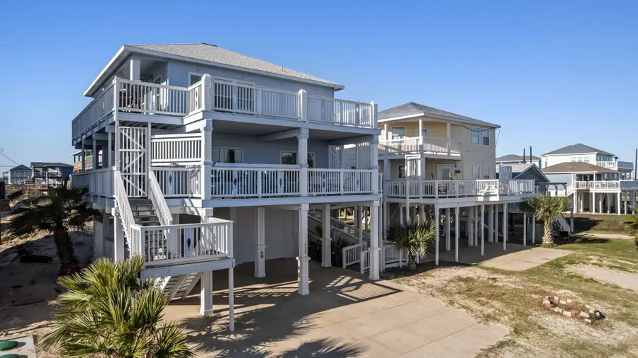 123 Carlton Avenue, Surfside Beach, TX 77541 - #2