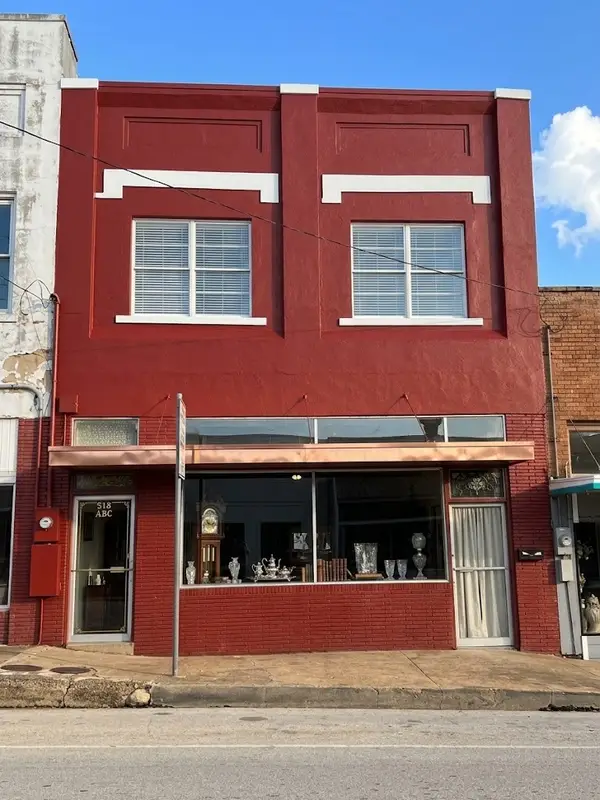 518 E Goliad Avenue, Crockett, TX 75835