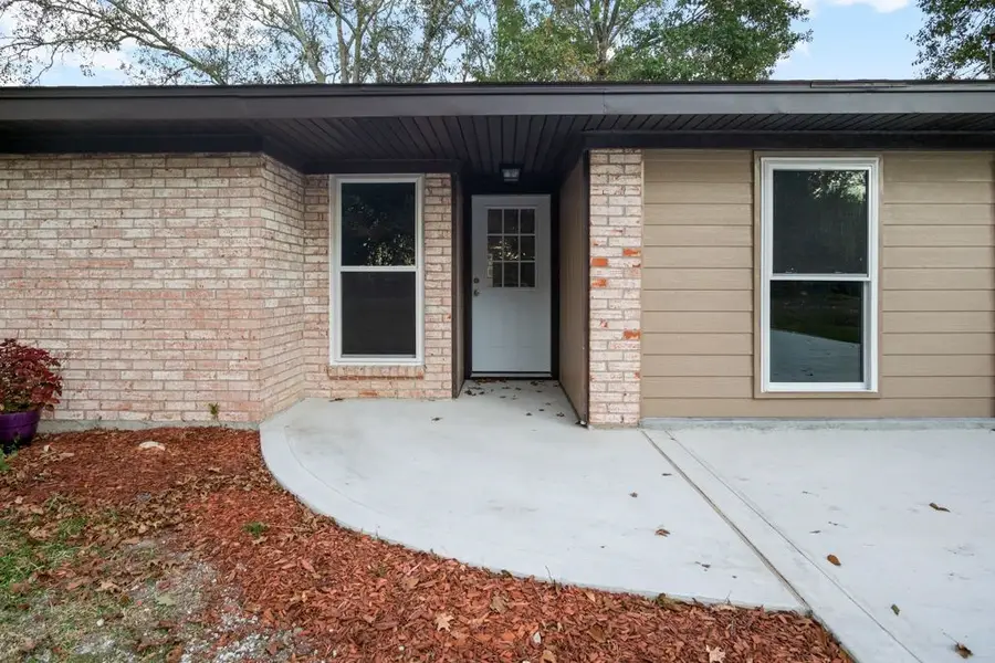 1347 E Palm Drive, Winnie, TX 77665 - #3