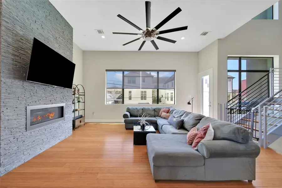 1407 Hickory Street, Houston, TX 77007 - Image #3