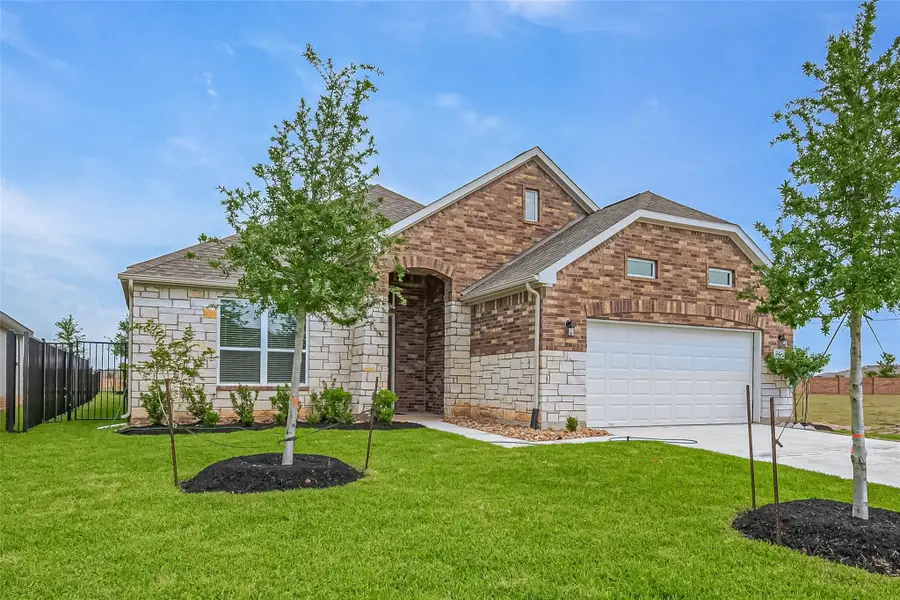 2825 Golden Isle Drive, Texas City, TX 77568 - Image #2