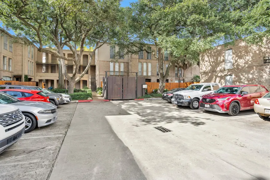 4637 Wild Indigo Street #422, Houston, TX 77027 - #3