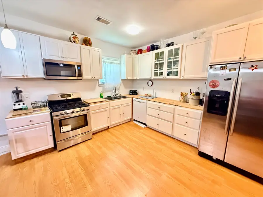 4305 Avenue N 1/2, Galveston, TX 77550 - #3