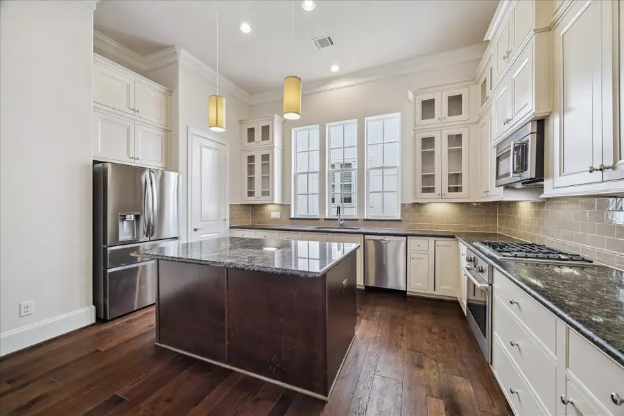 1015 Saint Charles Street, Houston, TX 77003 - #3