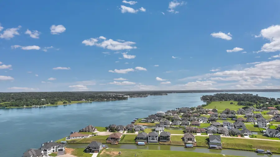 10700 S Lake Mist Lane, Willis, TX 77318 - #2