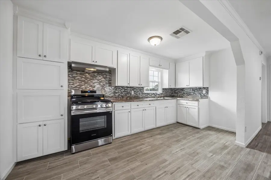 609 Avenue M, South Houston, TX 77587 - #2