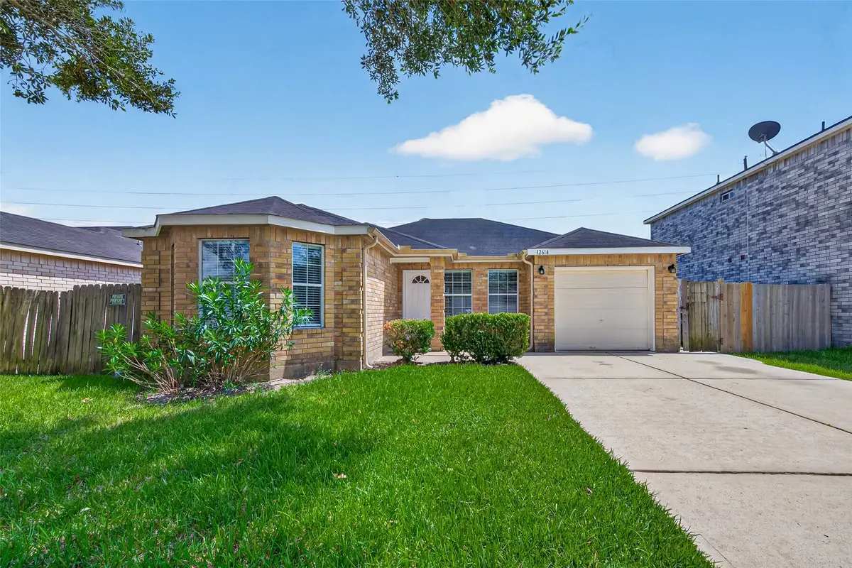 12614 Rio Bravo Street, Rosharon, TX 77583 - #1