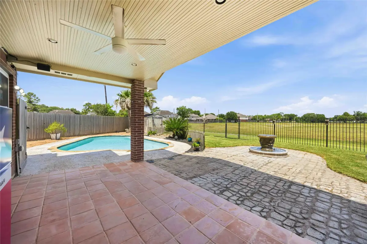 3923 Oak Wood Drive N, Pearland, TX 77581 - #1