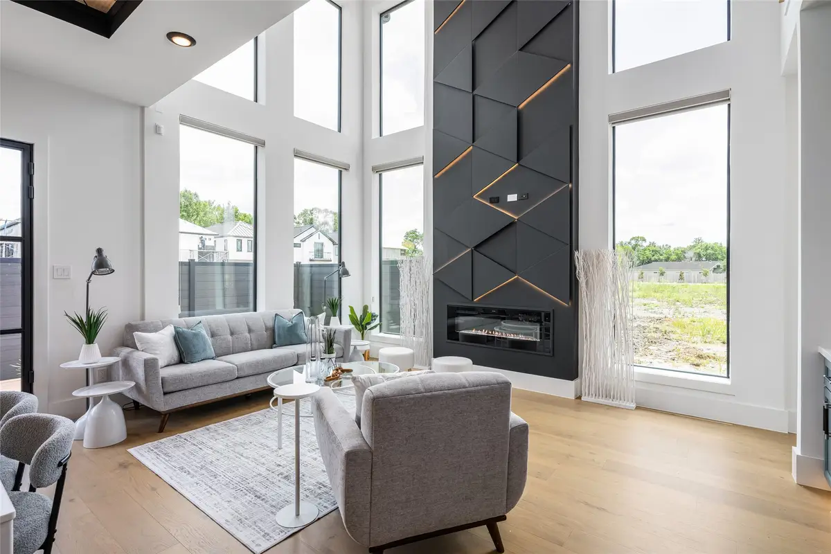 623 Rolling Oaks, Stafford, TX 77477 - #1