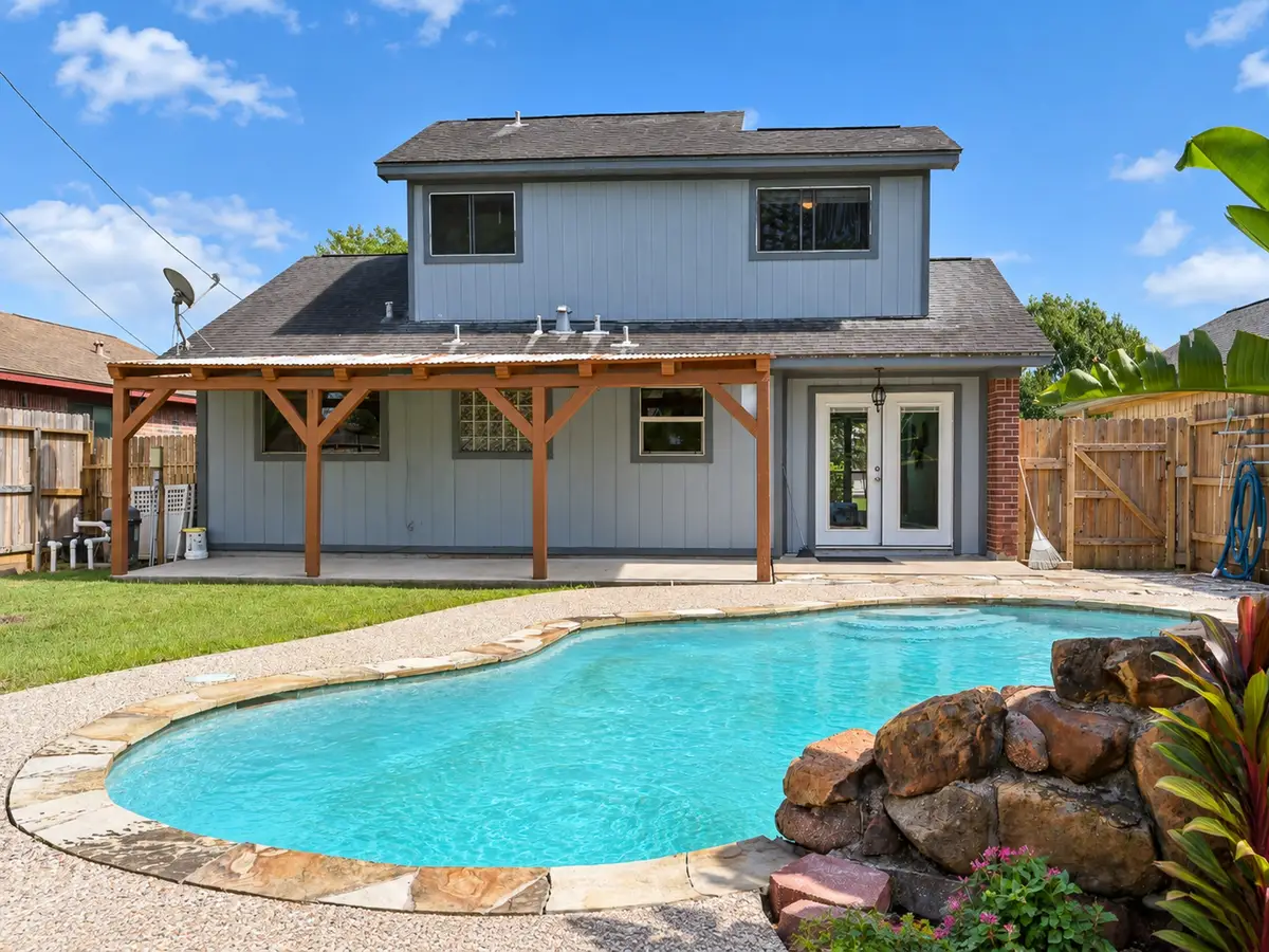 3107 Edgewood Drive, Dickinson, TX 77539 - #1