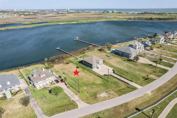 2504 Sydnor Lane, Galveston, TX 77554