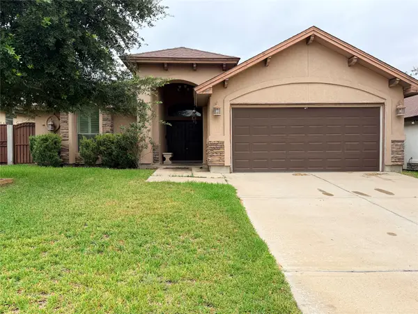 207 Majestic Palm Drive, Laredo, TX 78045