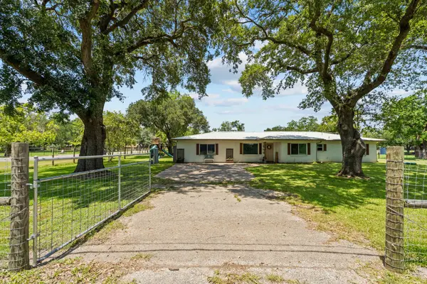 14914 Ash Street, Santa Fe, TX 77517