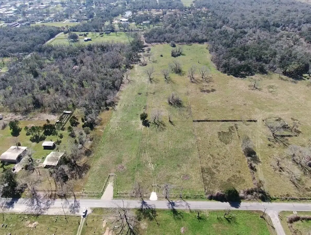 320 W Pleasant Street, Brazoria, TX 77422 - #1