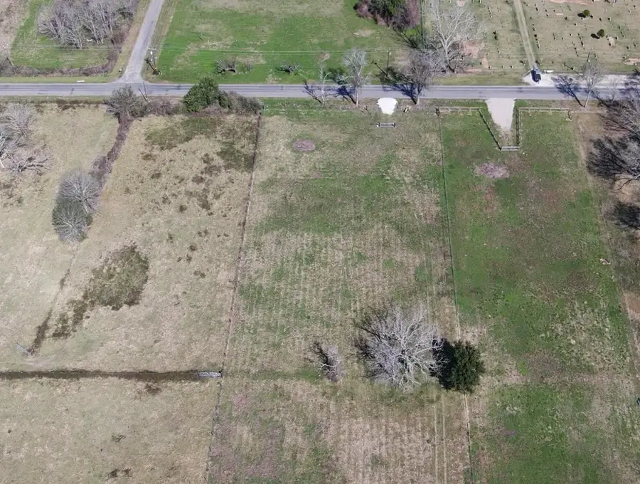 320 W Pleasant Street, Brazoria, TX 77422 - #3