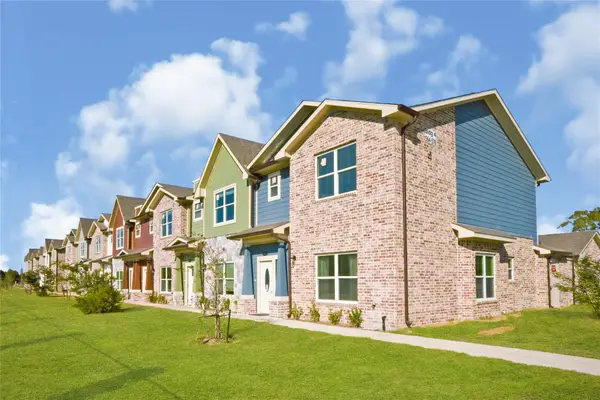 500 Legacy #401, Alvin, TX 77511