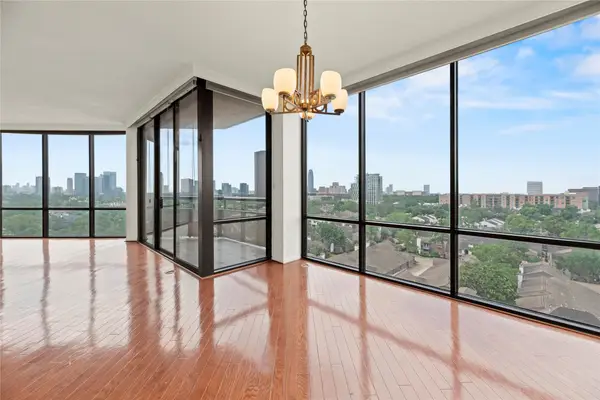 1111 Bering Drive #1001, Houston, TX 77057