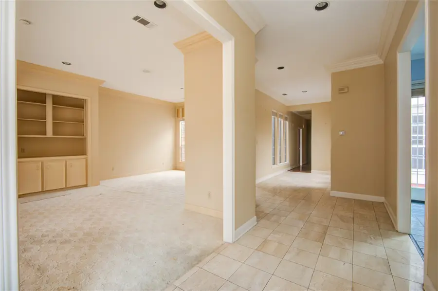 9506 Bayou Brook Street, Houston, TX 77063 - Image #3