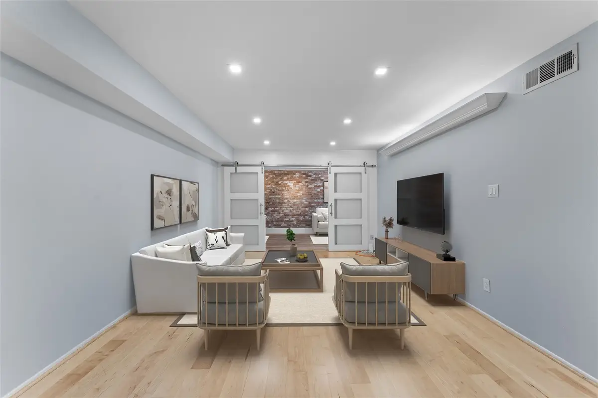 359 N Post Oak Lane #221, Houston, TX 77024 - Image #1