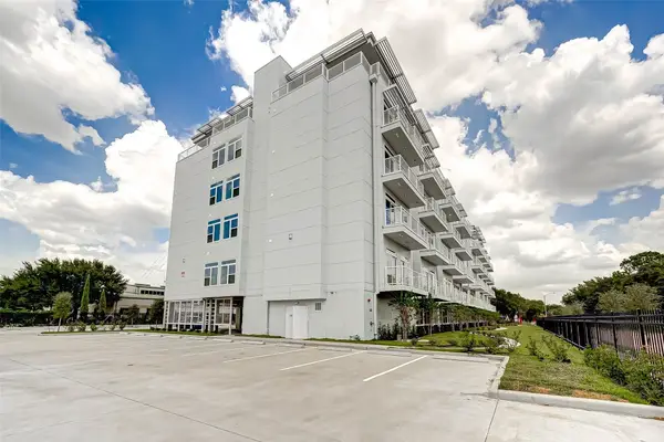 6955 Turtlewood Dr #607, Houston, TX 77072