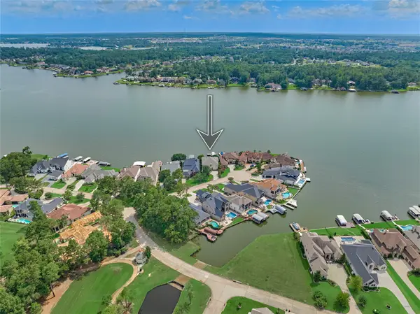 160 Westlake Point, Montgomery, TX 77356