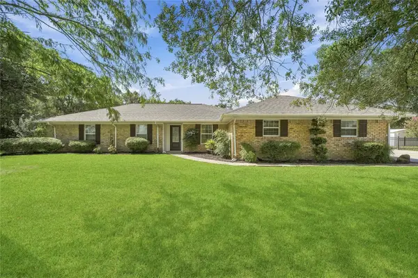 5907 Clark Road, Manvel, TX 77578