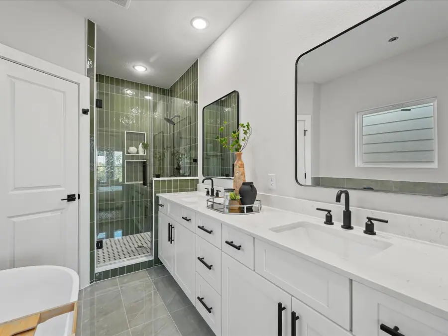 1207 Cavalcade Street #E, Houston, TX 77009 - Image #2