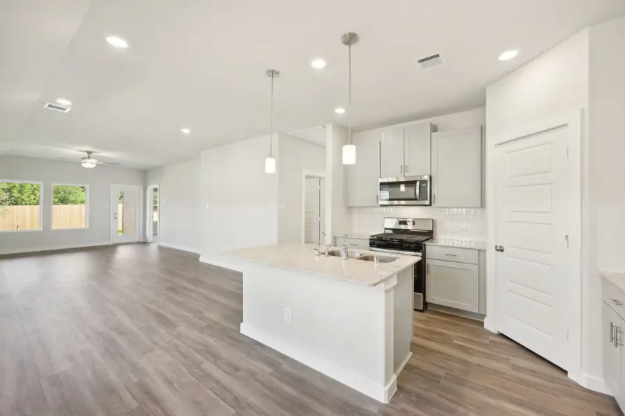 18718 Timber Glen Drive, Montgomery, TX 77316 - #2