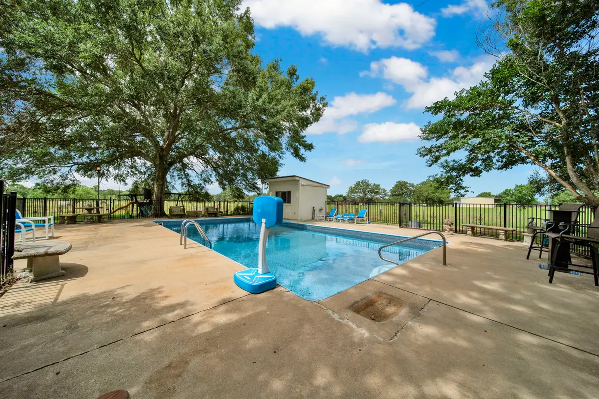 40670 Jozwiak Lane, Hempstead, TX 77445 - Image #1