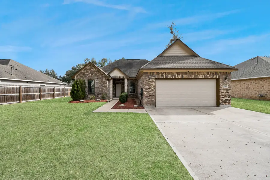 241 Woodhaven Drive, West Columbia, TX 77486 - #2