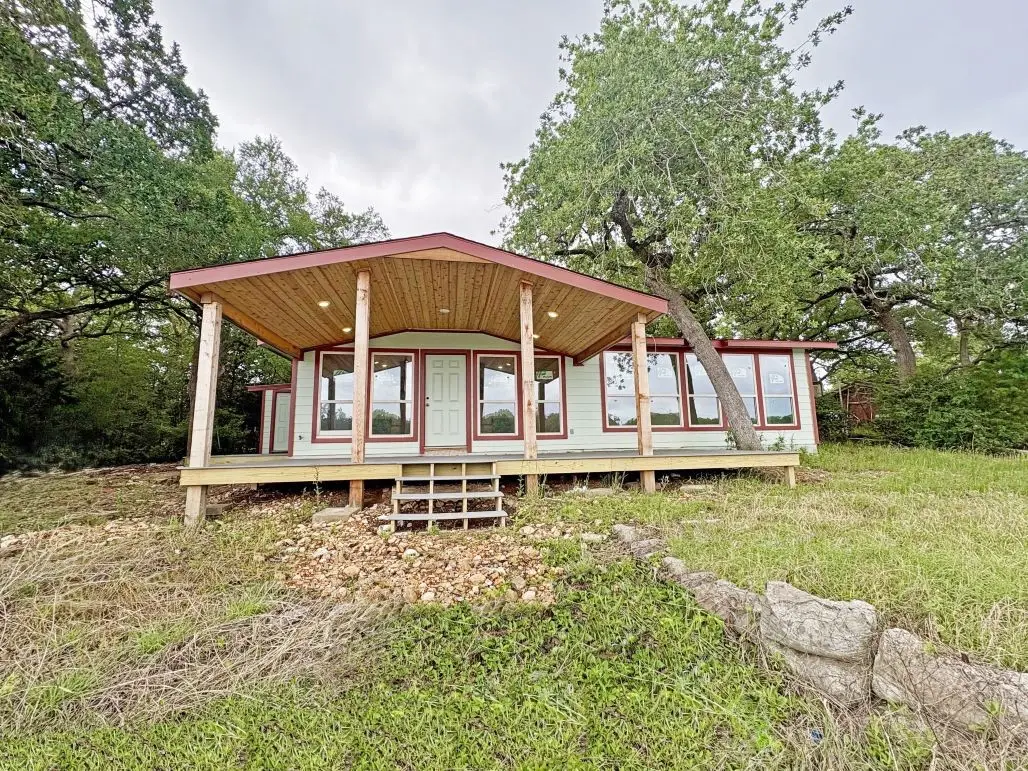 106 Caddo, Smithville, TX 78957 - #1