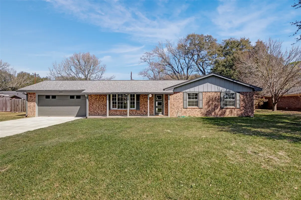 605 Helms Avenue, Wharton, TX 77488 - #1