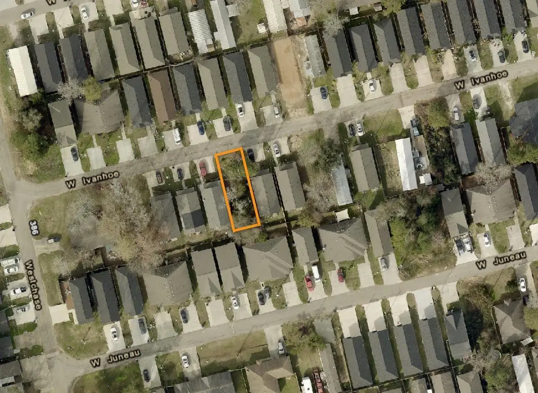 16955 W Ivanhoe, Montgomery, TX 77316 - #1