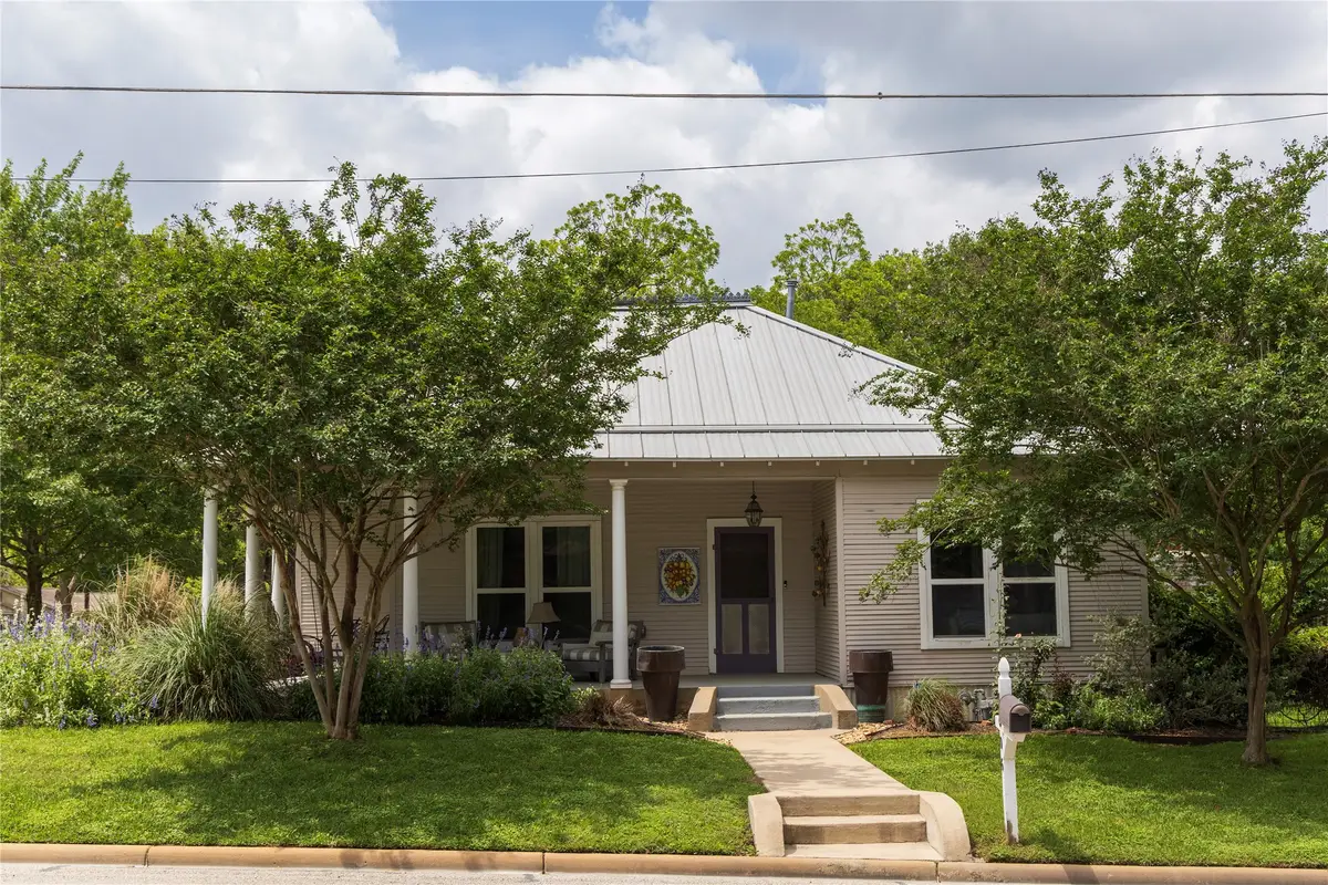 1506 S Jackson Street, Brenham, TX 77833 - #1