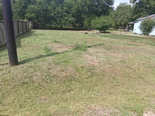 703 E Water Street, Victoria, TX 77901