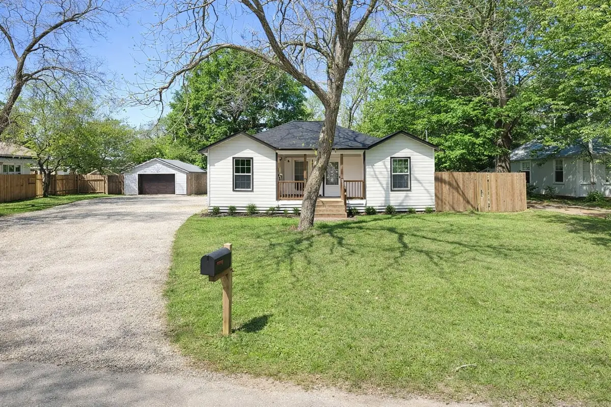 1304 Rampart Street, Columbus, TX 78934 - #1