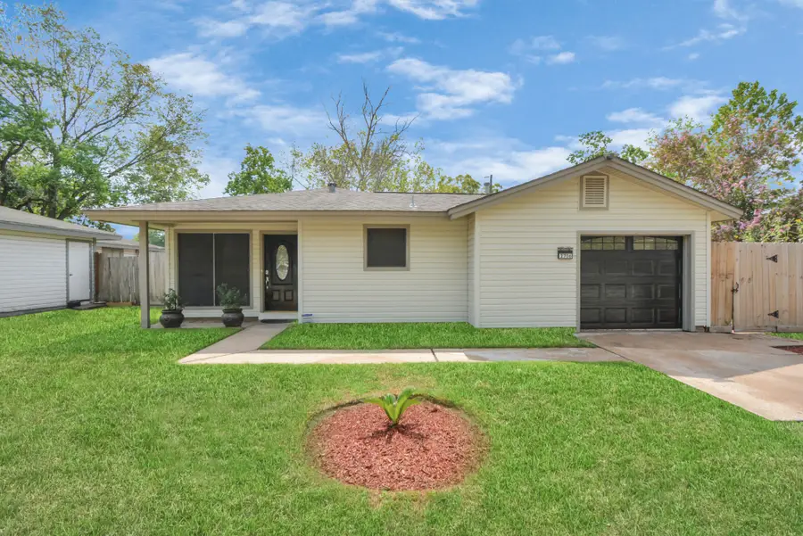2706 Harvard Street, Pasadena, TX 77502 - #2