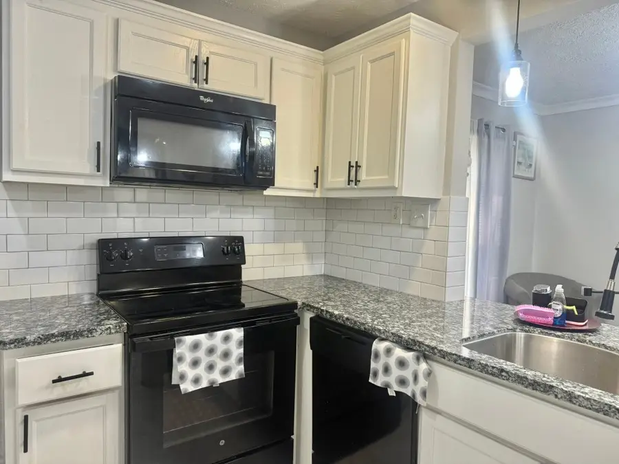 19 4th Avenue N, Texas City, TX 77590 - #3