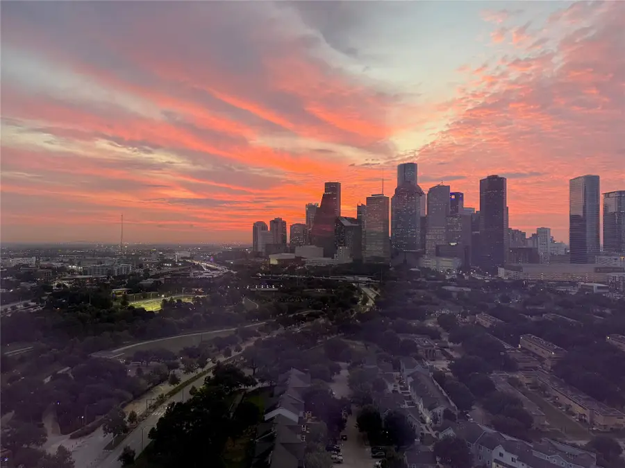 1711 Allen Parkway #1905, Houston, TX 77019 - #2