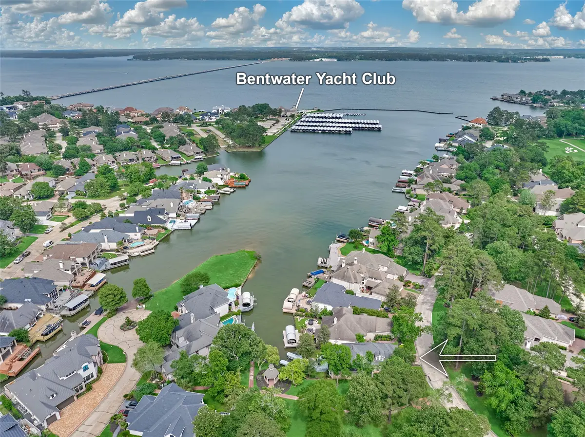 33 Winthrop Harbor N, Montgomery, TX 77356 - #1